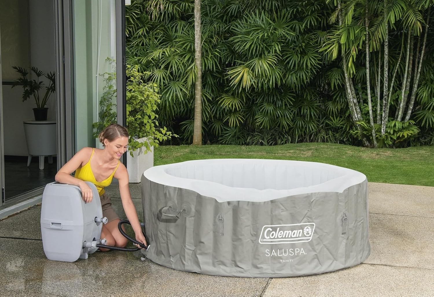 Bestway Palm Springs 4 to 6 Person EnergySense Smart AirJet Plus Inflatable Hot Tub Outdoor Spa with 140 AirJets and Insulated Cover