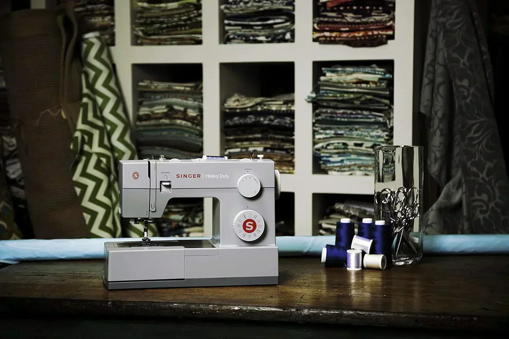 Heavy-Duty 4423 High-Speed Sewing Machine Includes Accessory Kit 97 Stitches One-Step Buttonhole